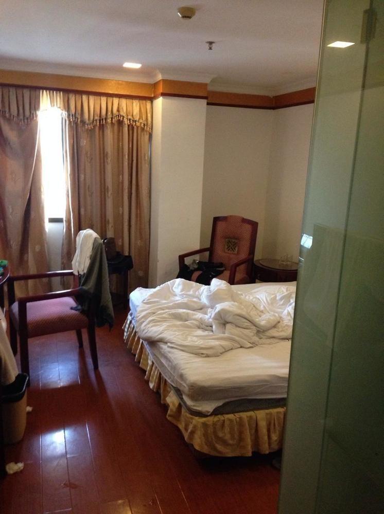 Baojiang Yingbin Hotel Zhuhai Bagian luar foto